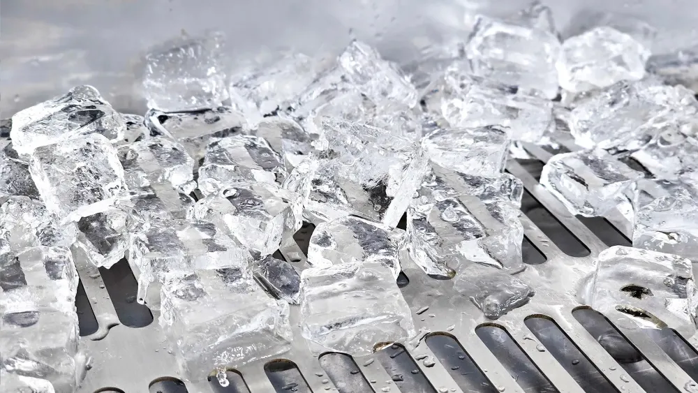 Machine à glaçons près de Port-Saint-Louis-du-Rhône